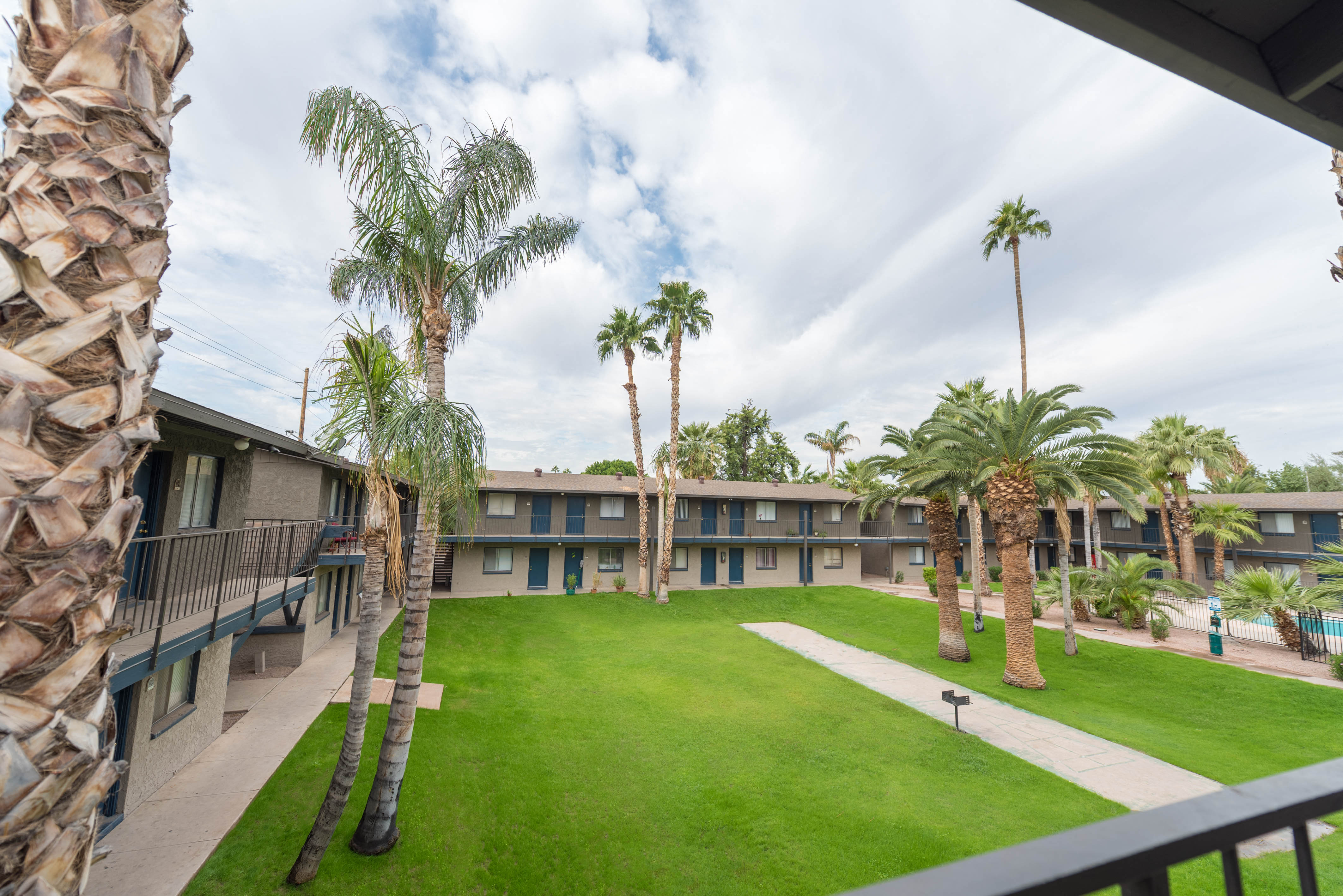 The Palms at Camelback West photo 4